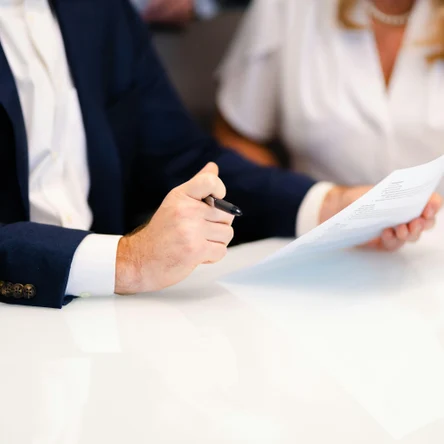 Подготовка документов для регистрации декларации о соответствии косметической продукции.